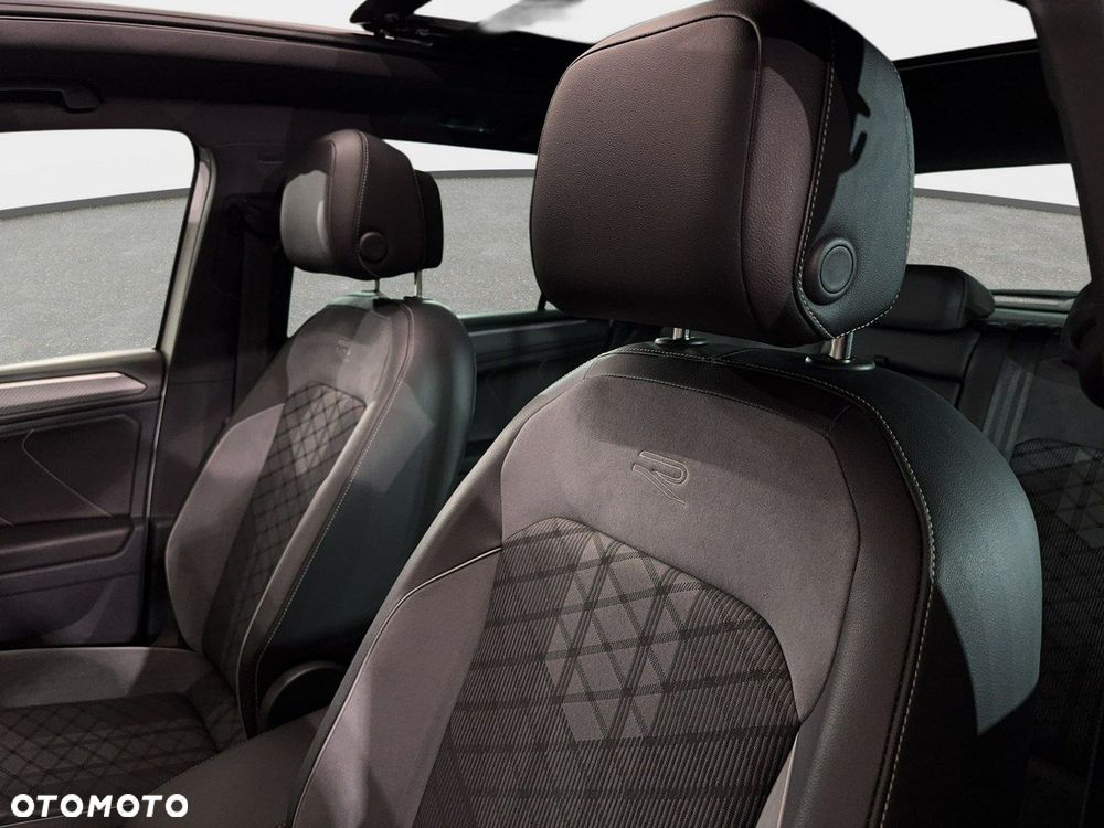 Volkswagen Tiguan - 13