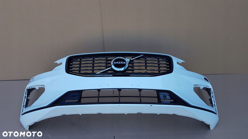 ZDERZAK PRZÓD VOLVO XC60 II R-DESIGN 18- - 4