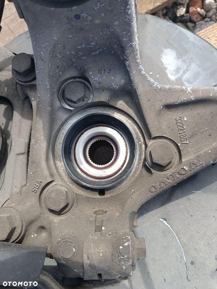 ZWROTNICA PRAWA KOMPLETNA  MC PHERSON PRAWY 32221857 VOLVO XC40 II 1.5 HYBRYDA PLUG-IN - 6