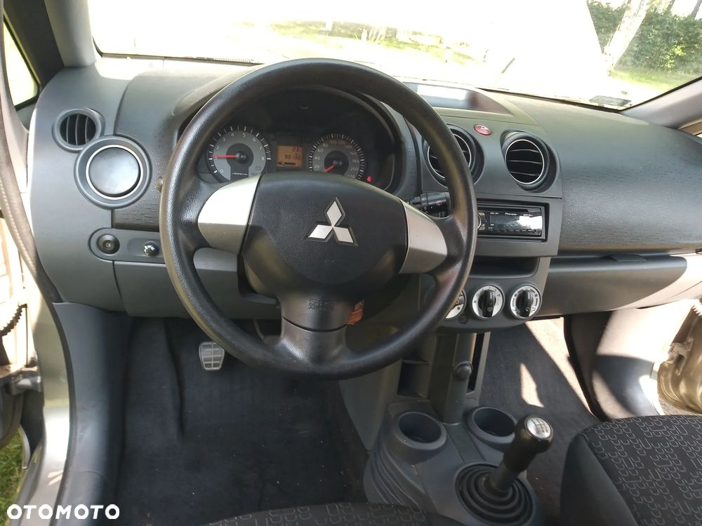 Mitsubishi Colt 1.1 Inform - 4