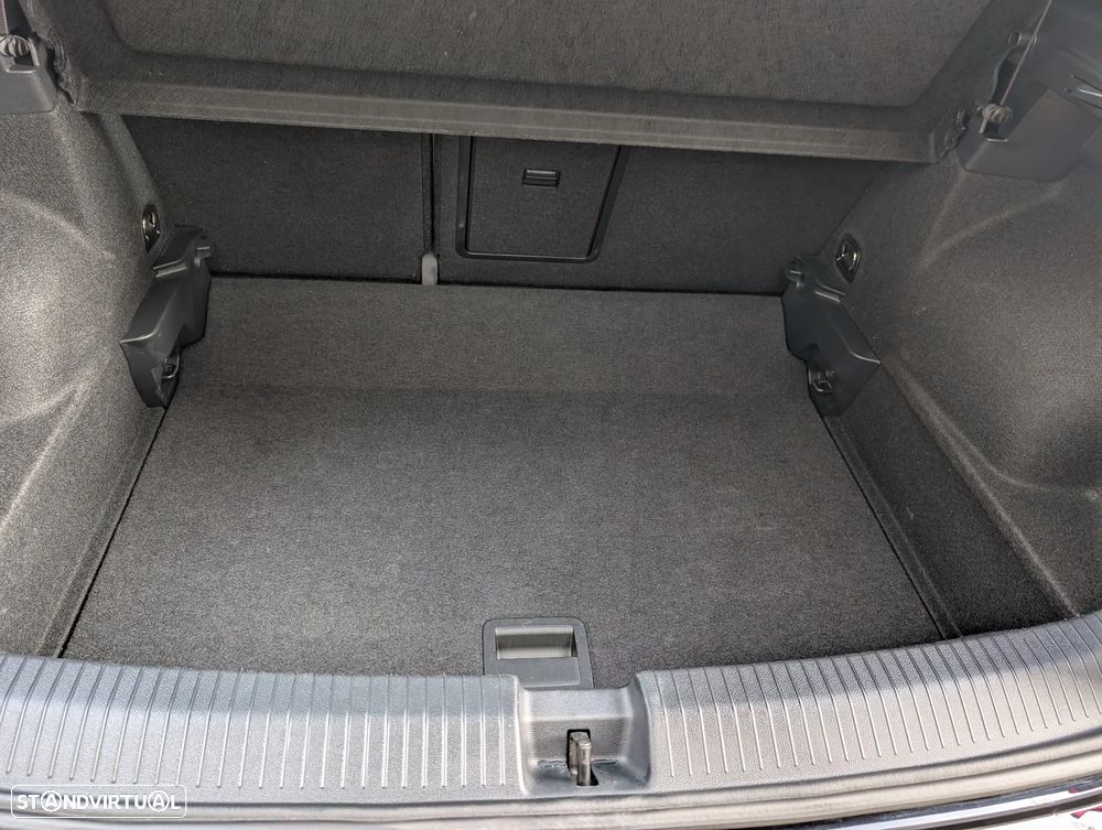 VW T-Roc 2.0 TDI R-Line DSG - 11