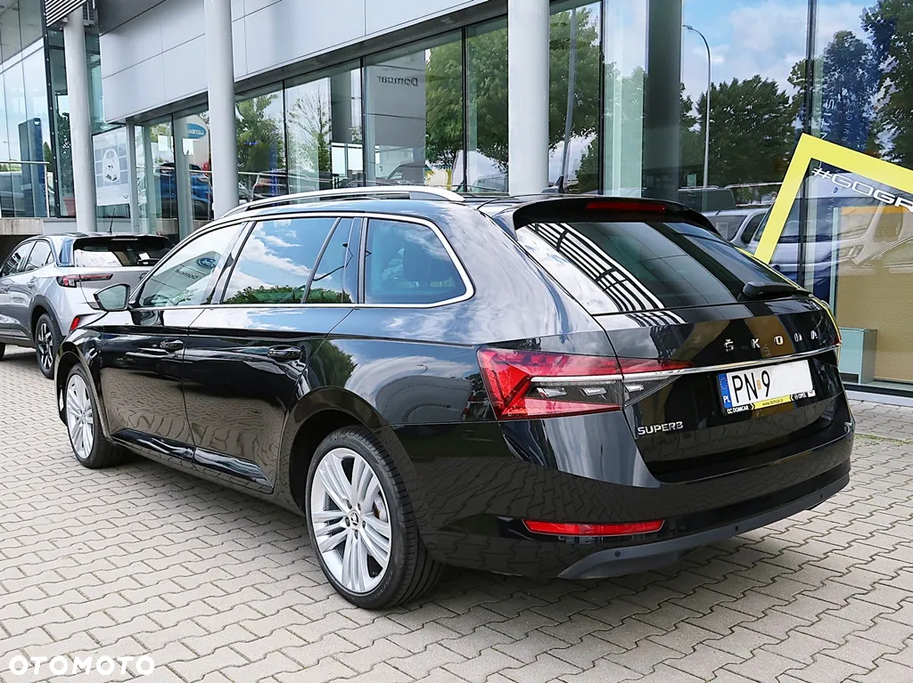 Skoda Superb 2.0 TDI DSG Style - 3