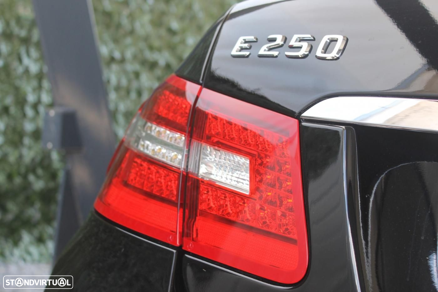 Mercedes-Benz E 250 CGi Avantgarde BlueEfficiency Auto - 41
