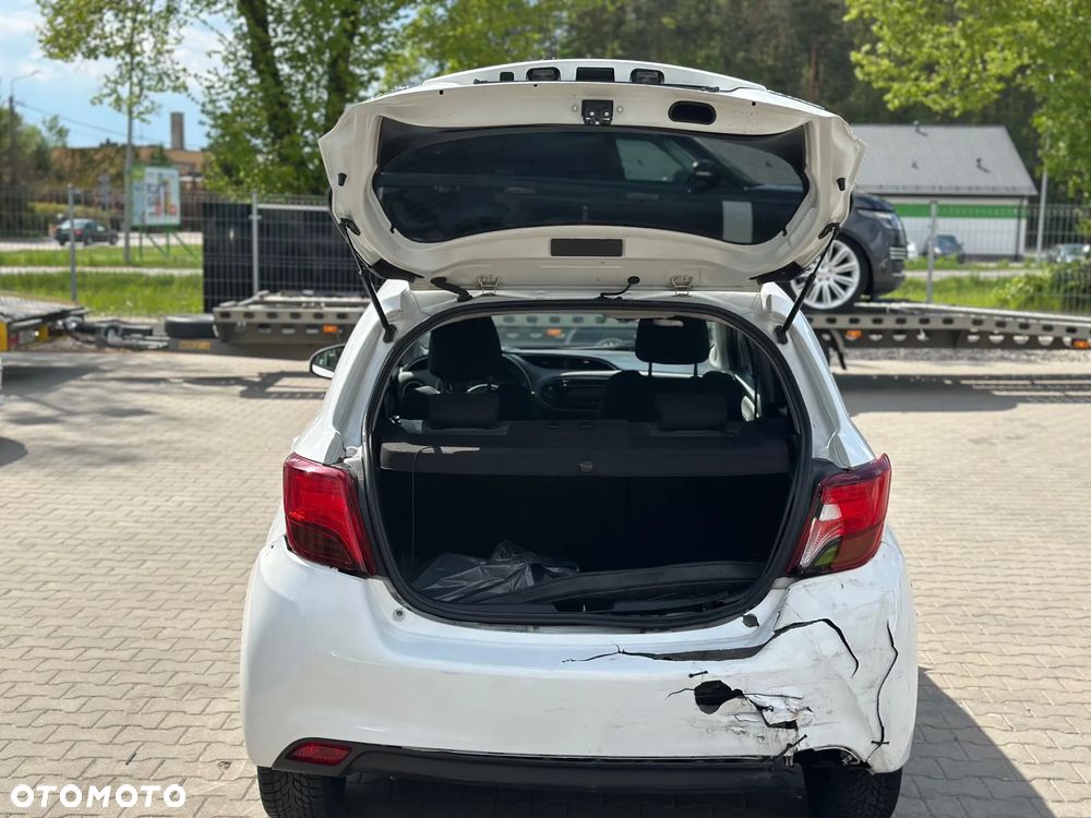 Toyota Yaris - 7