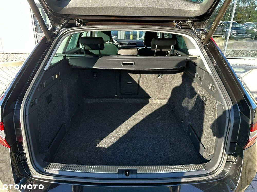 Skoda Superb 2.0 TDI Ambition - 31