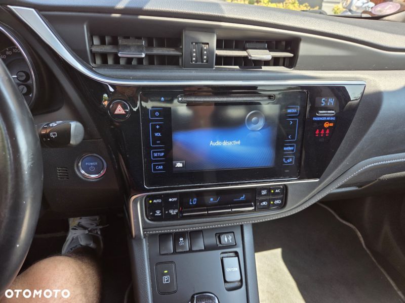 Toyota Auris - 17