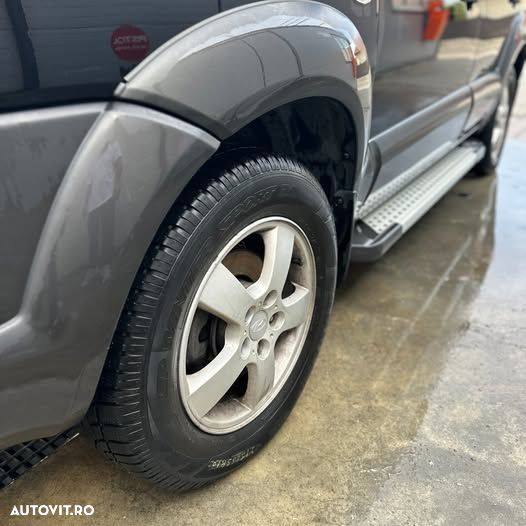 Hyundai Tucson 2.0 CRDI VGT GLS 2WD MT STYLE - 3