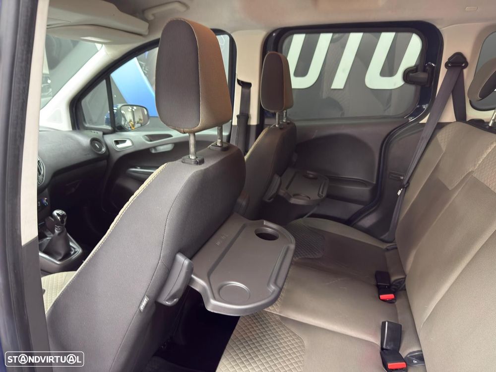 Ford Tourneo Courier 1.0 EcoBoost Titanium - 20