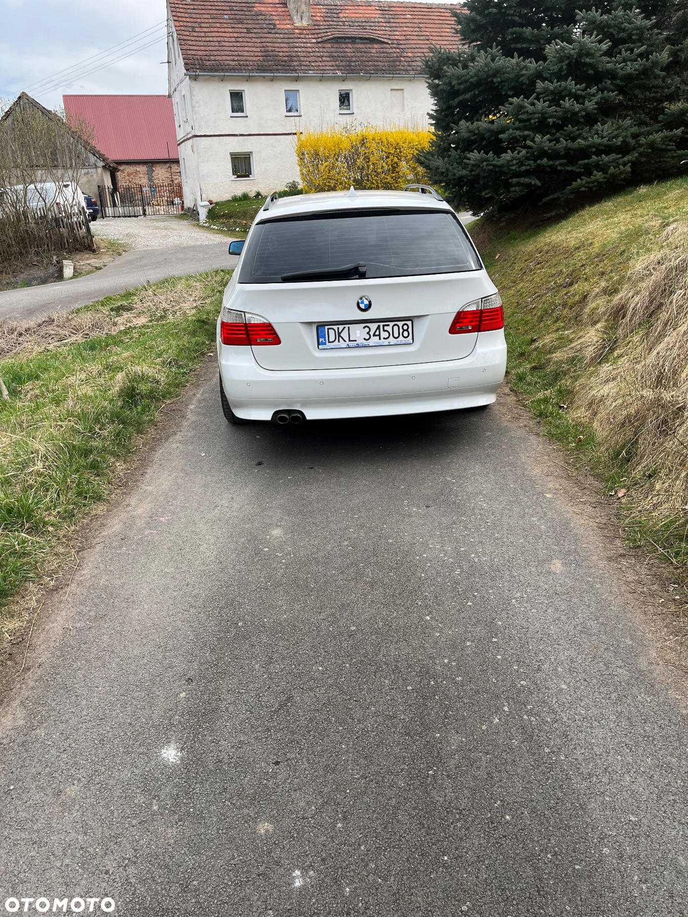 BMW Seria 5 530d xDrive Touring - 2