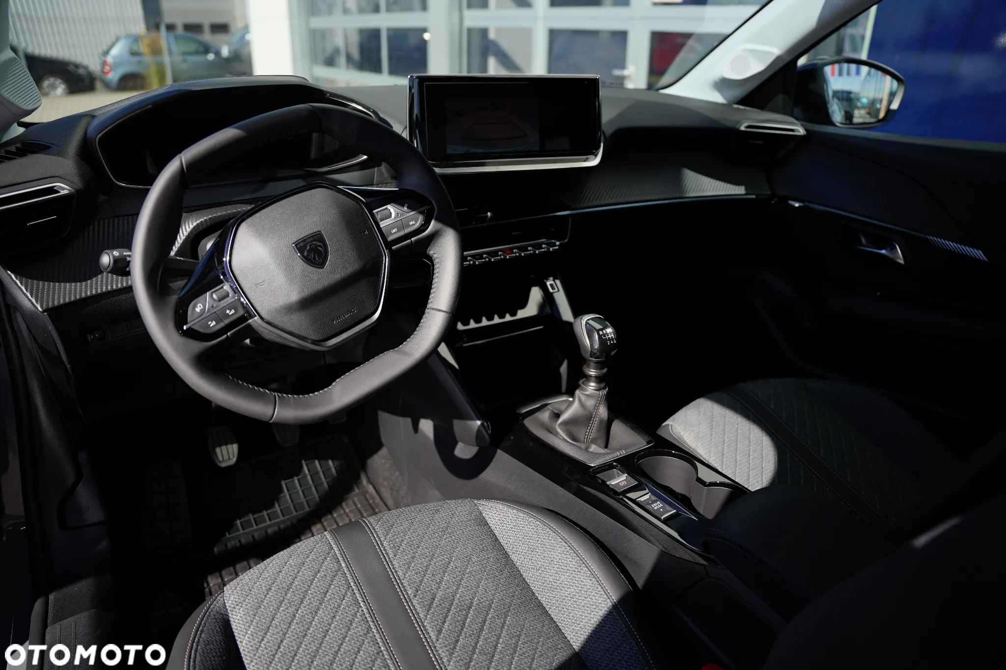 Peugeot 208 1.2 PureTech Allure S&S - 9