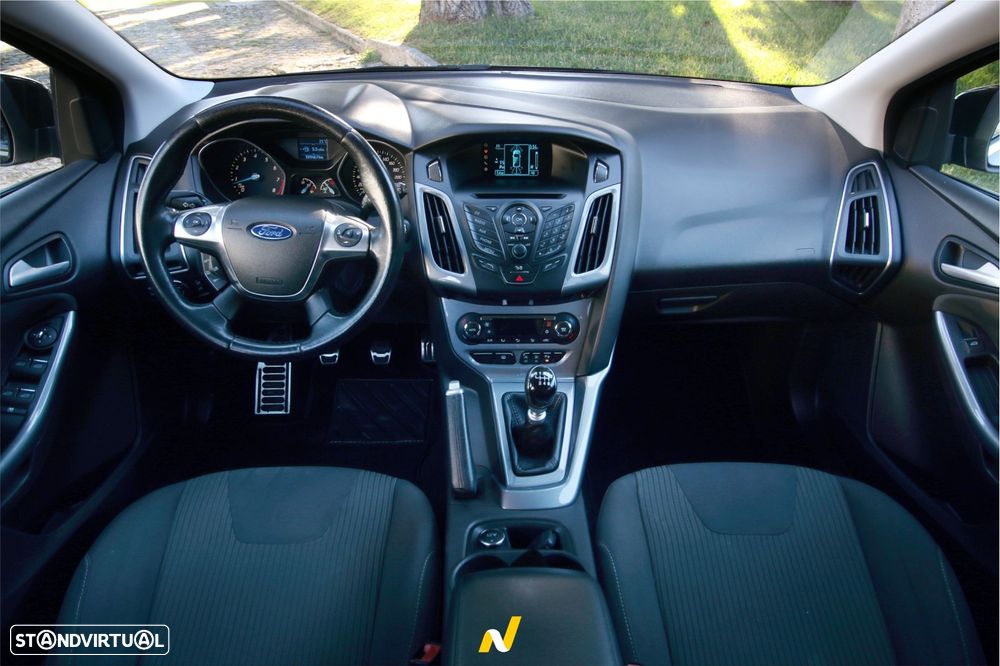 Ford Focus SW 1.0 SCTi Titanium - 21