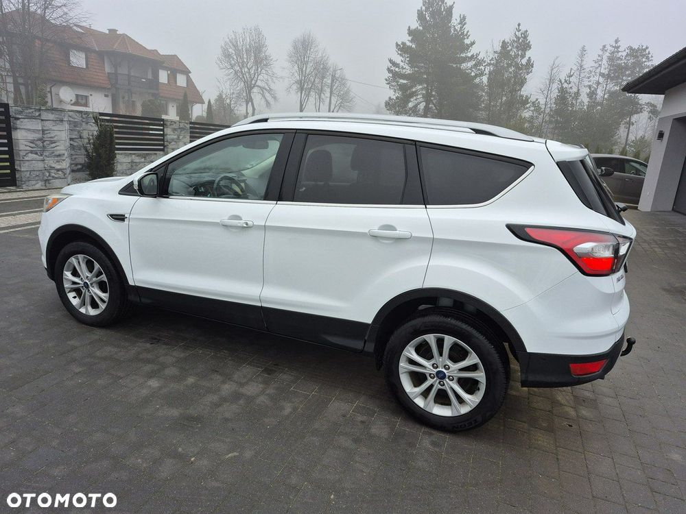 Ford Kuga - 5