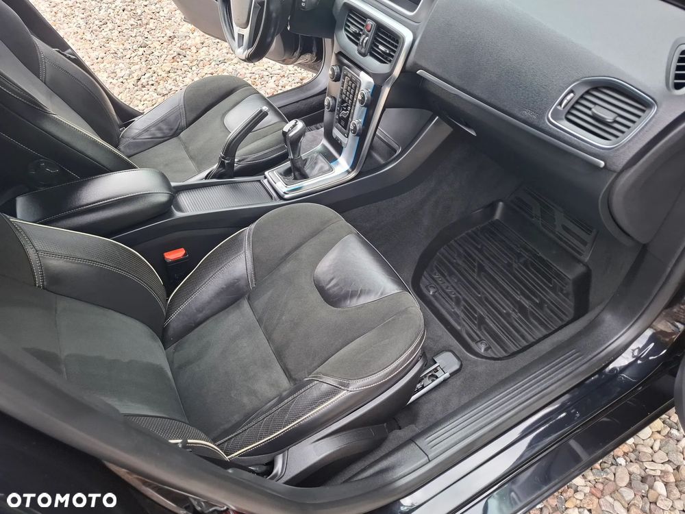 Volvo V40 D4 RDesign - 15