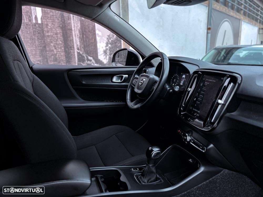 Volvo XC 40 2.0 D3 - 4