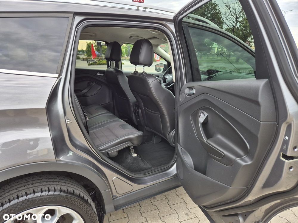 Ford Kuga 2.0 TDCi 4x4 Titanium - 30