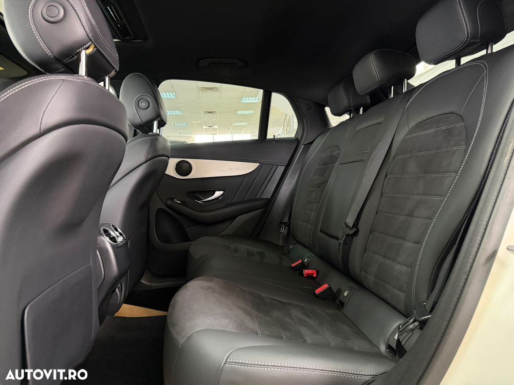 Mercedes-Benz GLC Coupe 220 d 4Matic 9G-TRONIC AMG Line - 17
