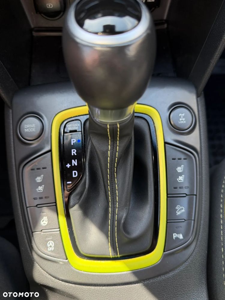 Hyundai Kona 1.6 T-GDI Premium 4WD DCT - 19
