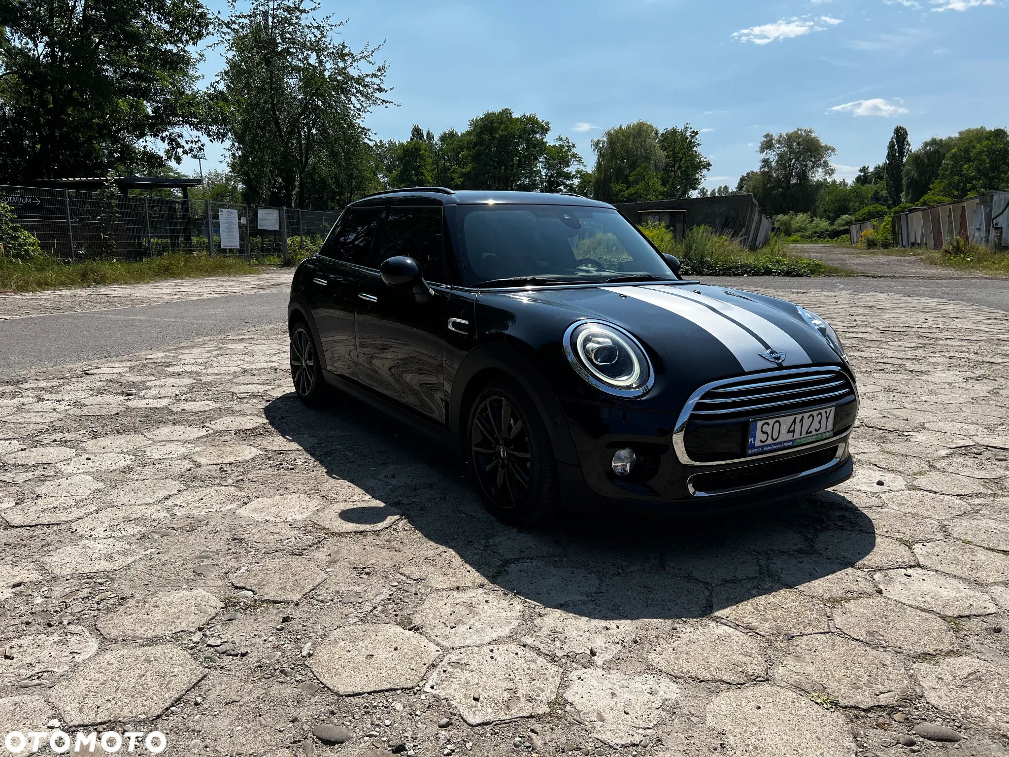MINI Cooper - 1