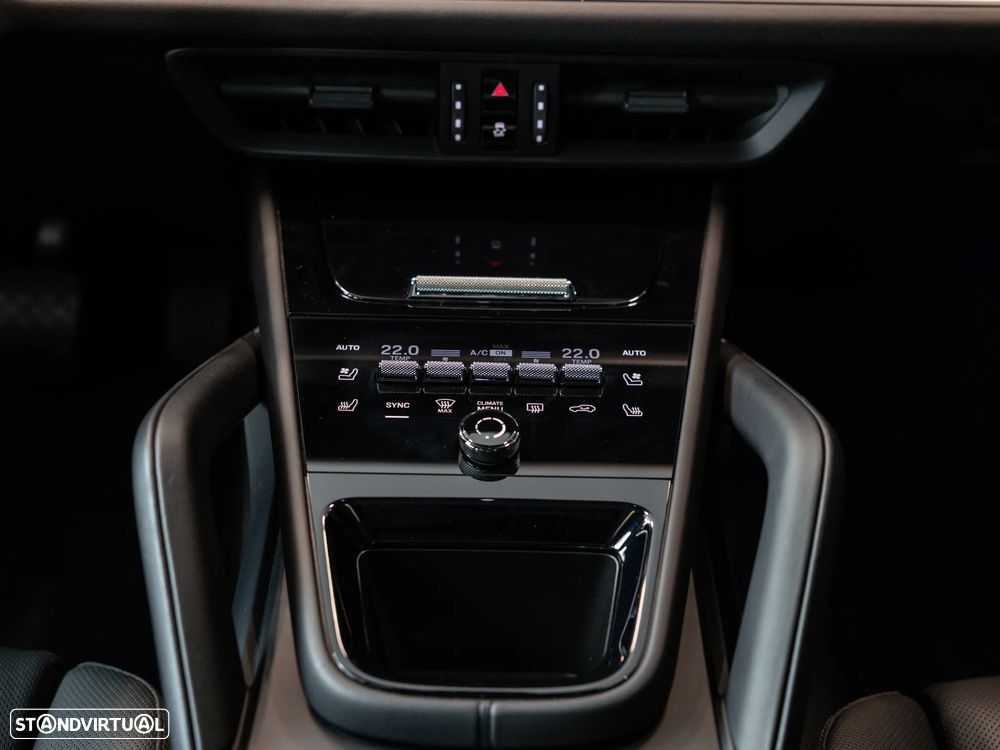 Porsche Cayenne Coupé E-Hybrid - 21