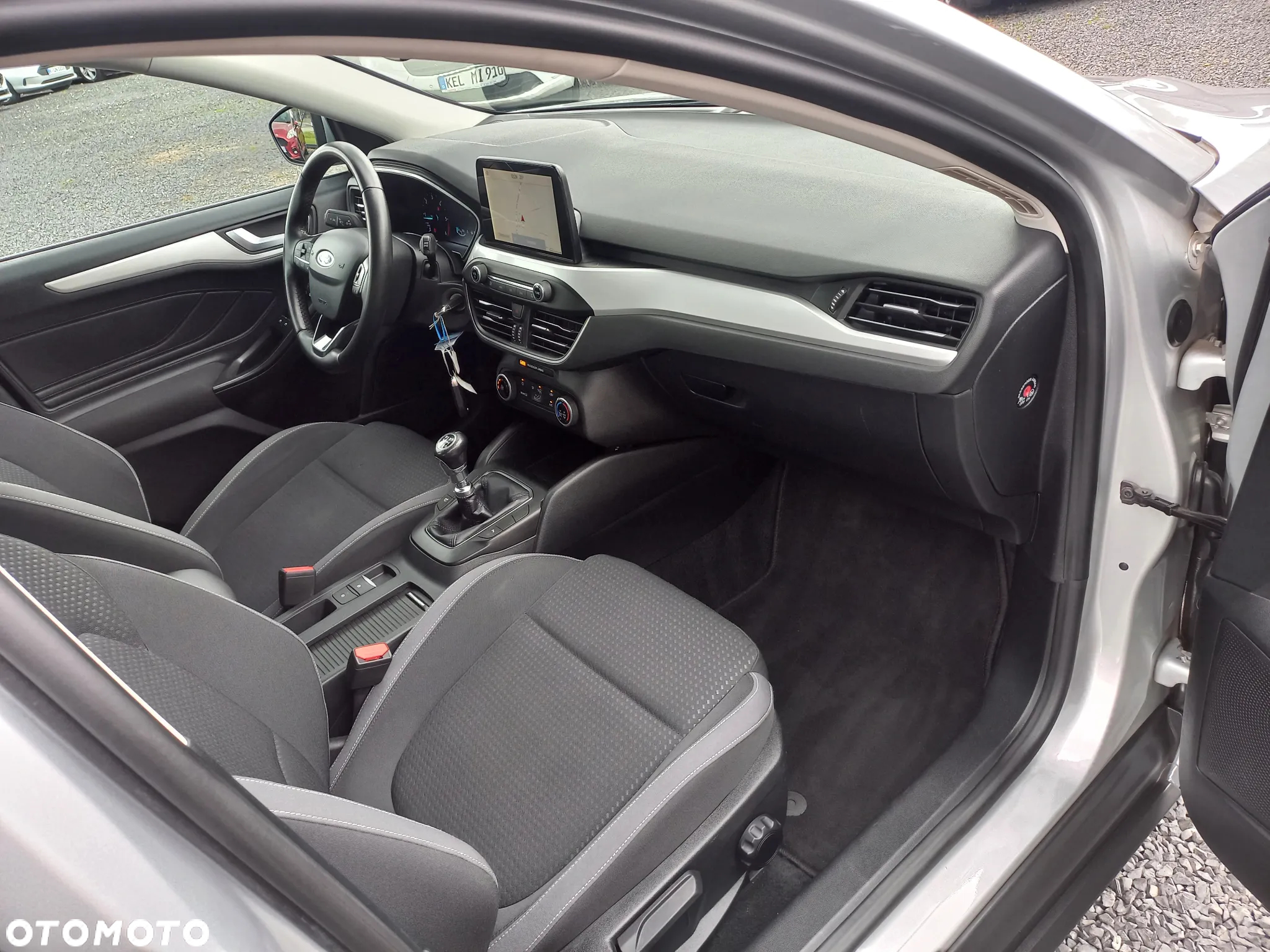 Ford Focus 1.5 EcoBlue Start-Stopp-System TITANIUM - 19