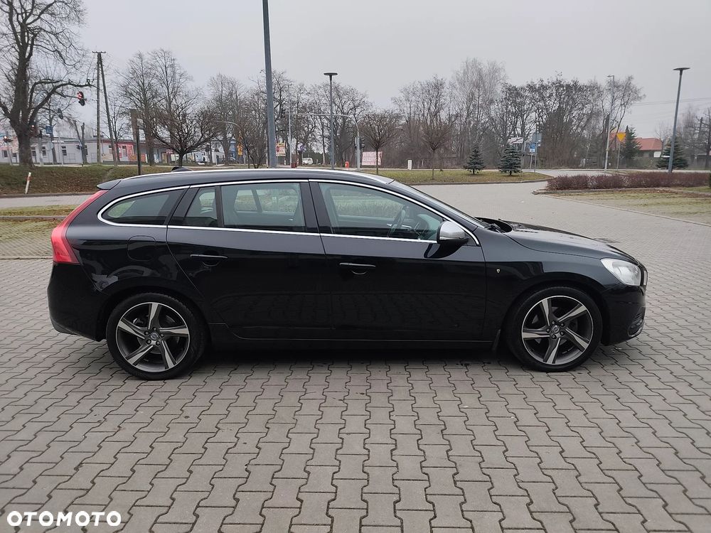 Volvo V60 D2 R-Design Summum - 6