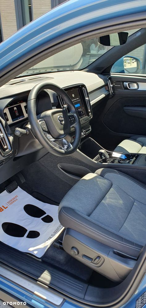 Volvo XC 40 B3 Plus Dark - 8