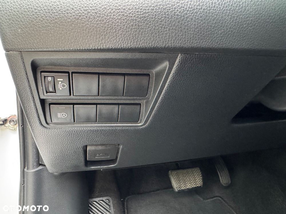 Toyota Yaris - 11