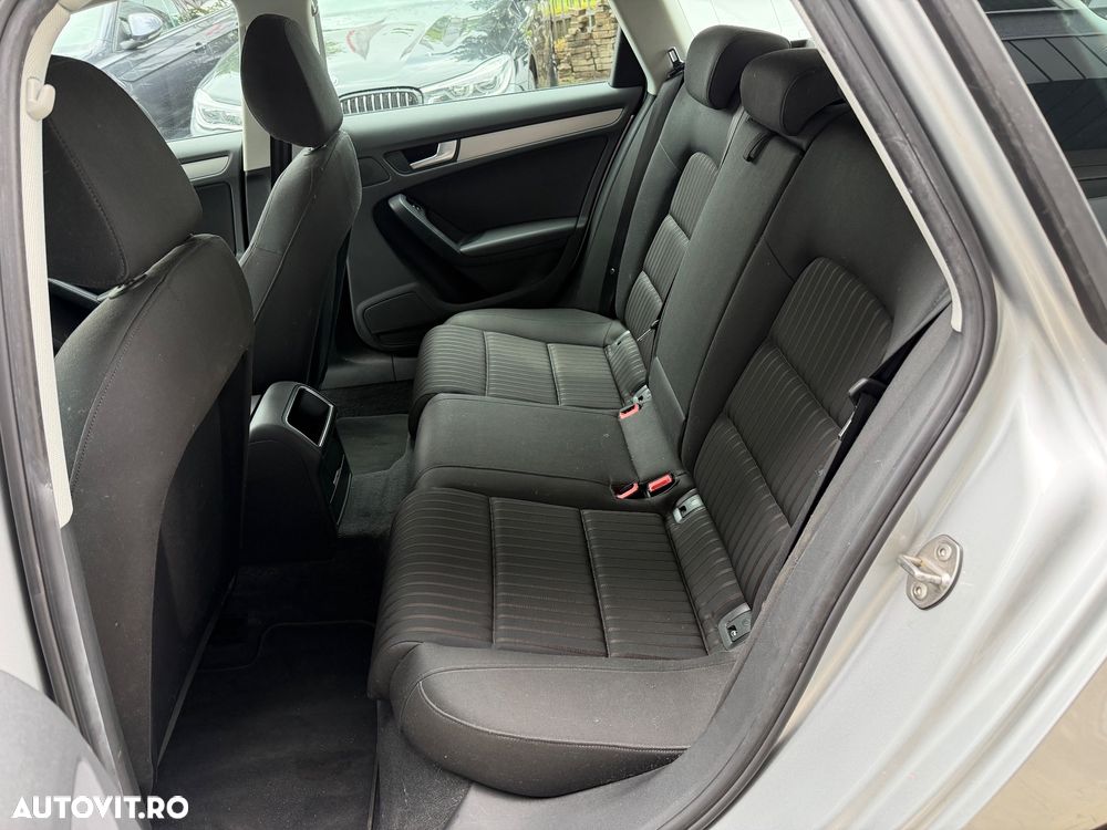 Audi A4 2.0 TDI DPF multitronic Attraction - 10
