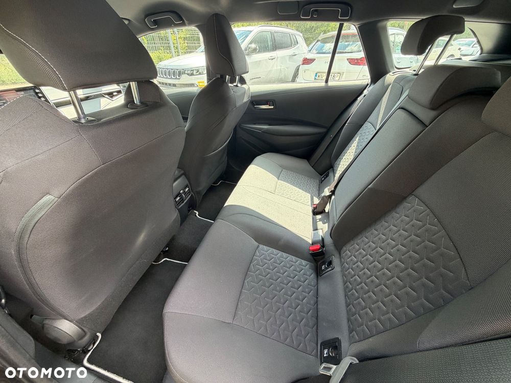 Toyota Corolla 1.8 Hybrid Comfort - 27