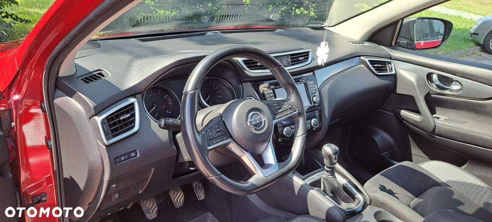 Nissan Qashqai 1.6 DIG-T N-Connecta - 9