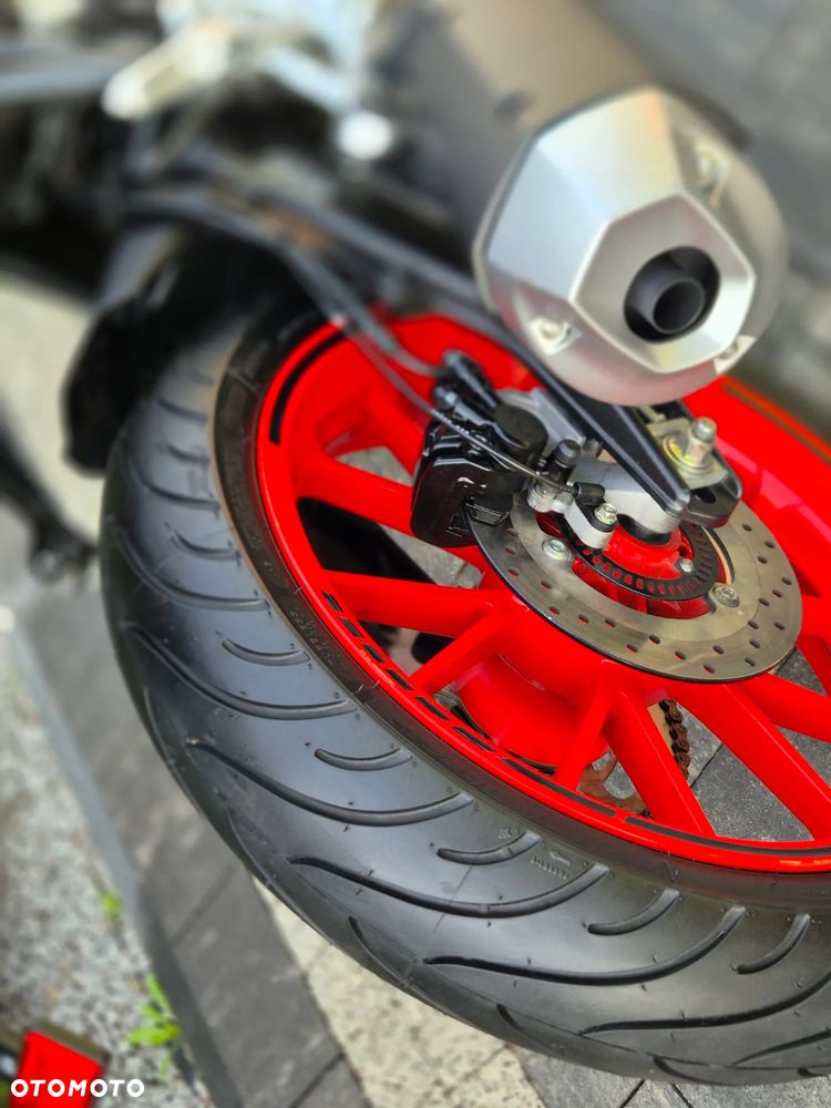 Yamaha MT - 15