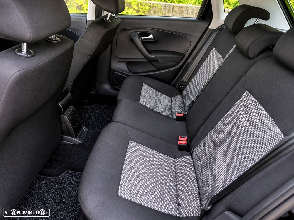 Volkswagen Polo 1.2 TDi Blue Motion — fotografia 10