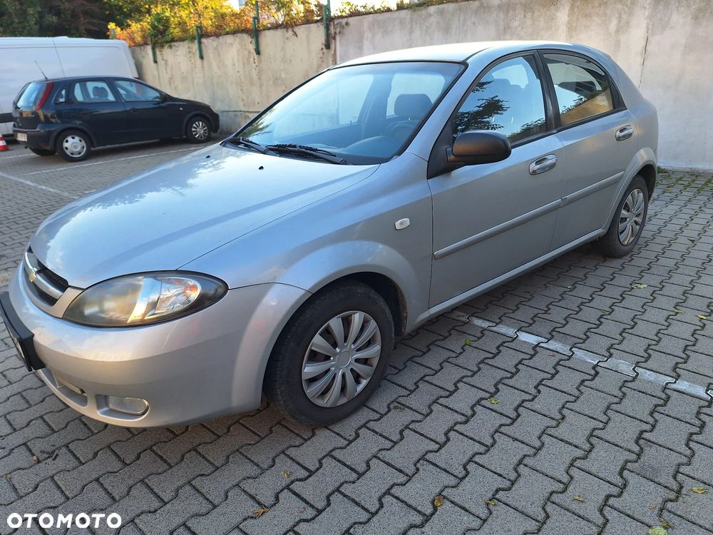 Chevrolet Lacetti 1.4 SE / Star - 11