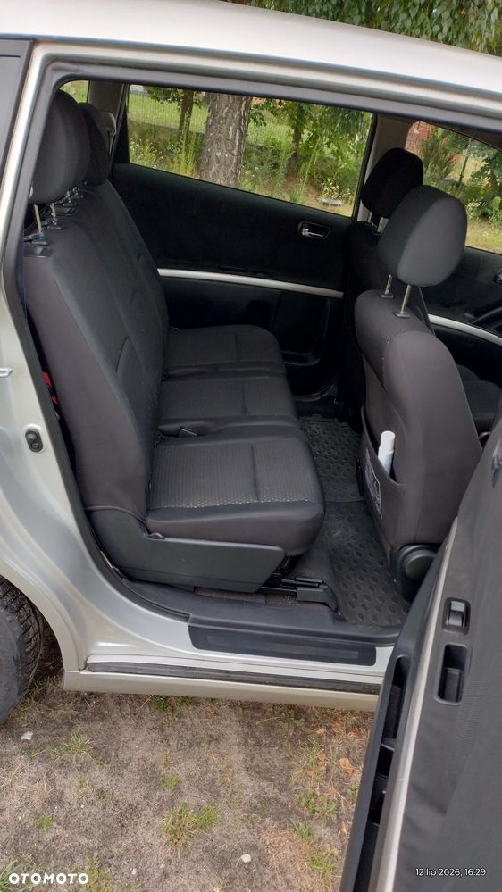 Toyota Corolla Verso 1.8 Premium + 7os MM - 13