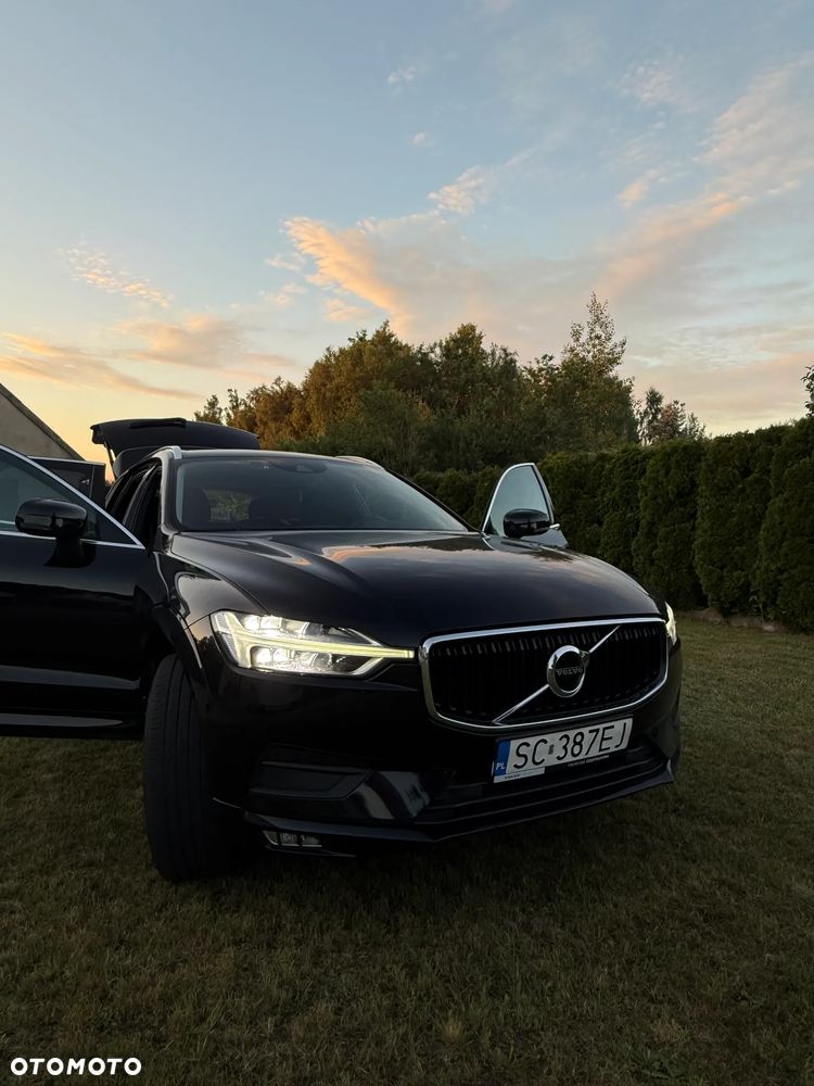 Volvo XC 60 B5 D AWD Momentum Pro - 1