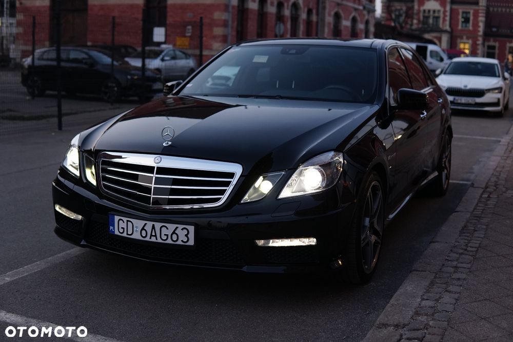 Mercedes-Benz Klasa E 63 AMG - 18