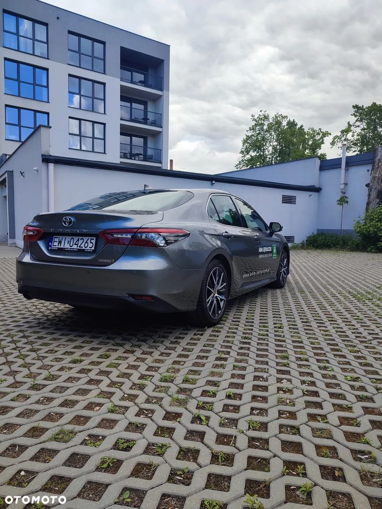 Toyota Camry 2.5 Hybrid Executive CVT - 3