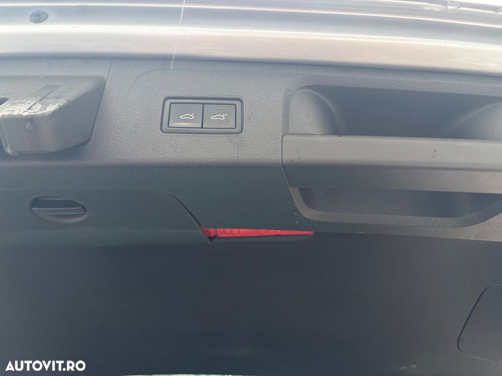 Volkswagen Passat 2.0 TDI DSG Highline - 16