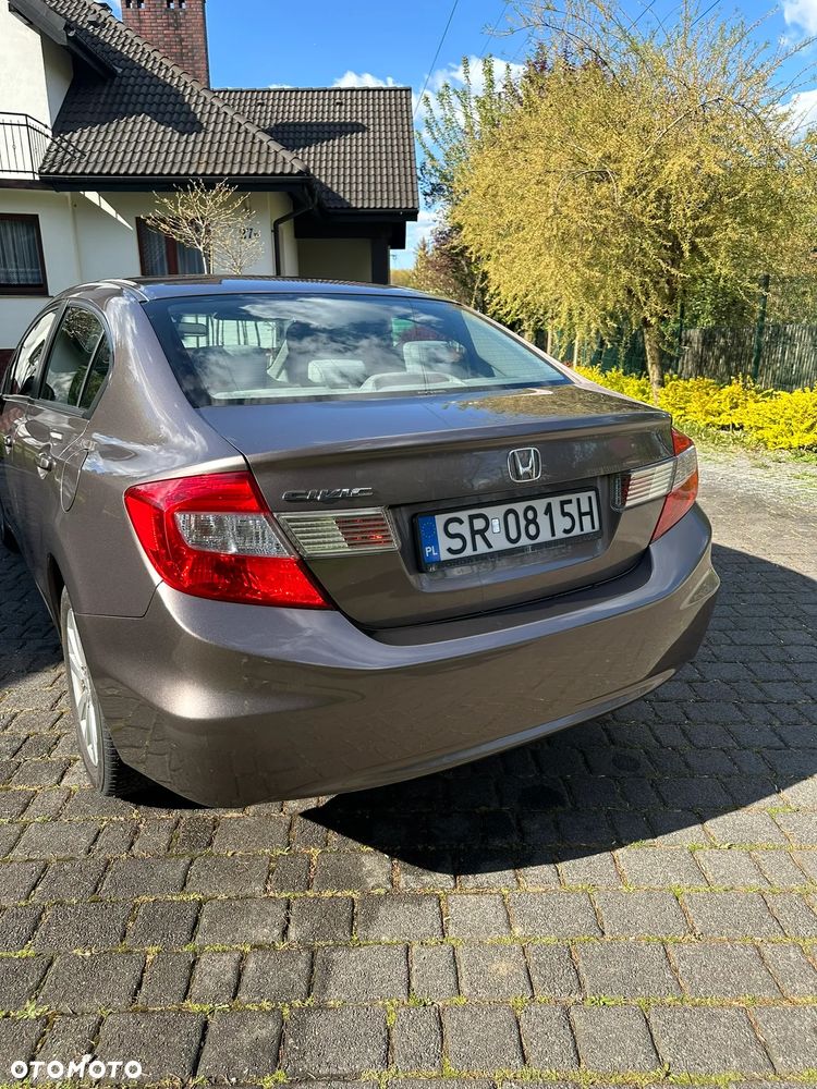 Honda Civic 1.8 Comfort - 12