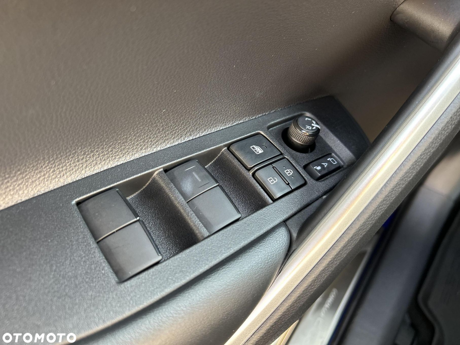Toyota Corolla Cross - 15