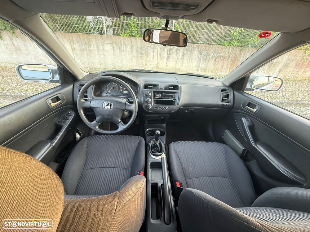 Honda Civic 1.6 ES - 8
