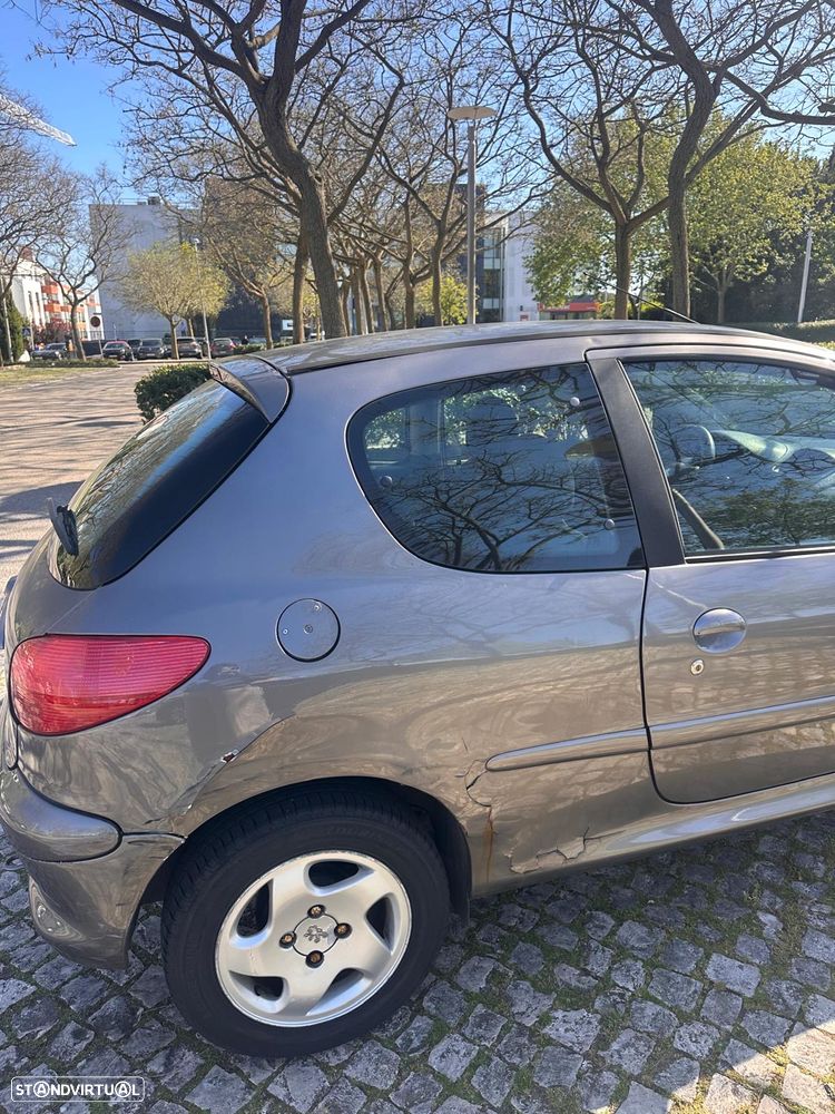 Peugeot 206 1.1 XR - 12