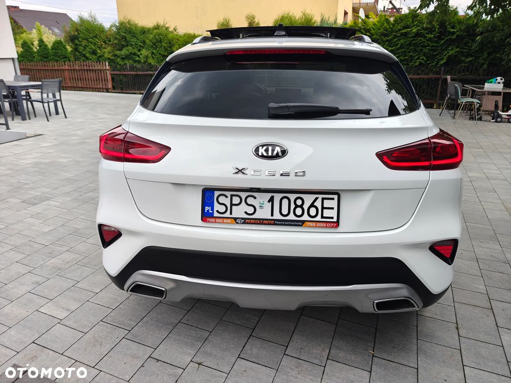 Kia XCeed 1.6 T-GDI OPF DCT7 PLATINUM EDITION - 36