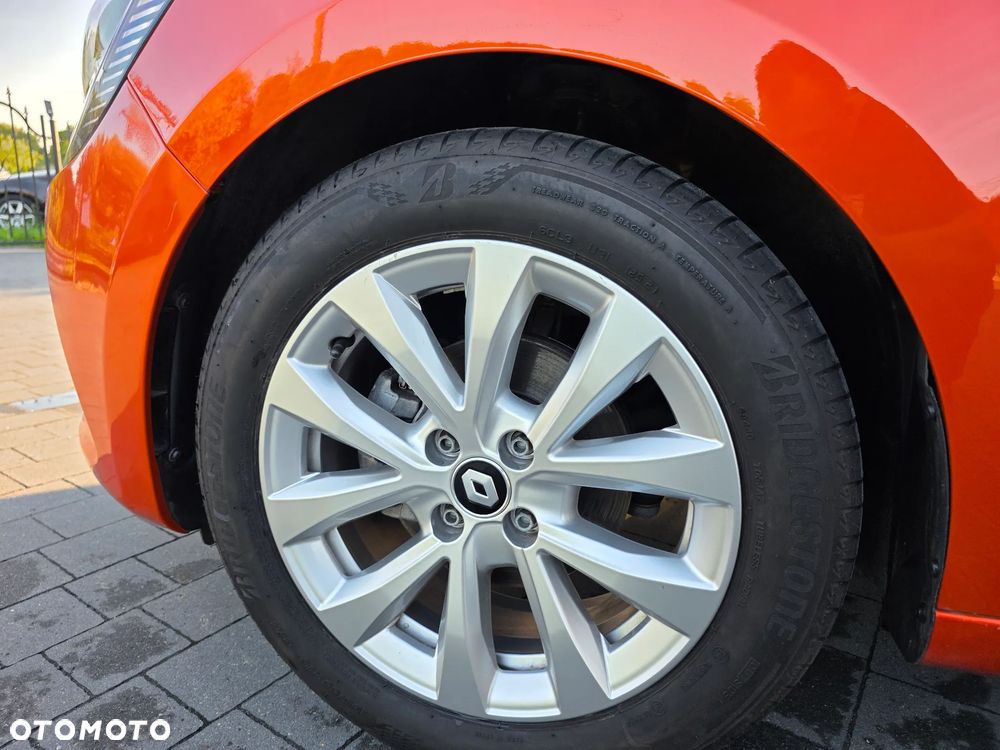 Renault Clio TCe 90 BUSINESS EDITION - 25