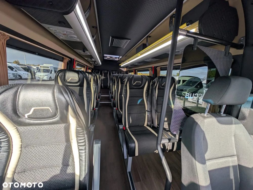 Mercedes-Benz Sprinter 519 - 22