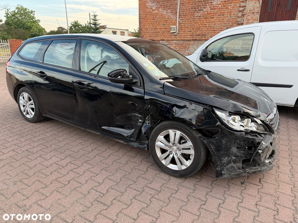 Peugeot 308 - 4