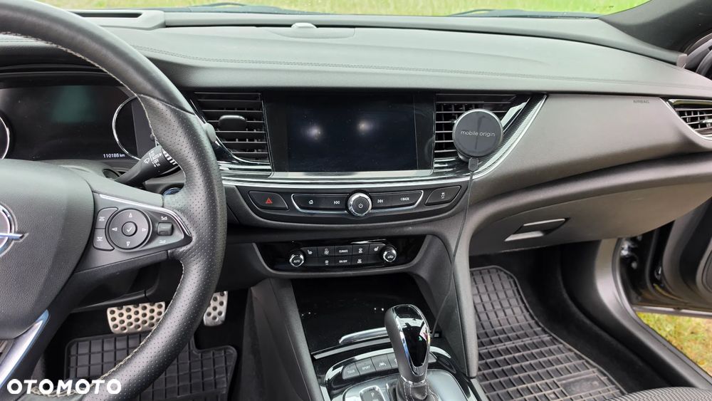 Opel Insignia - 10