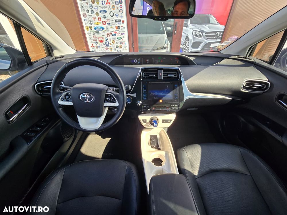 Toyota Prius Hybrid Executive - 10