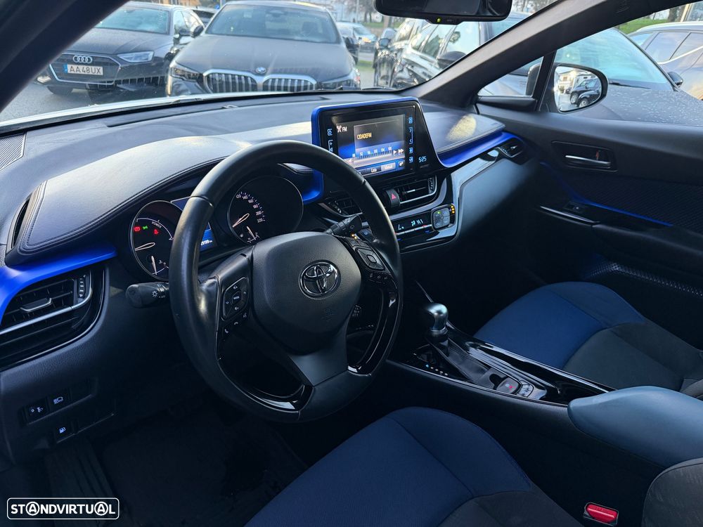 Toyota C-HR 1.8 Hybrid Exclusive - 2