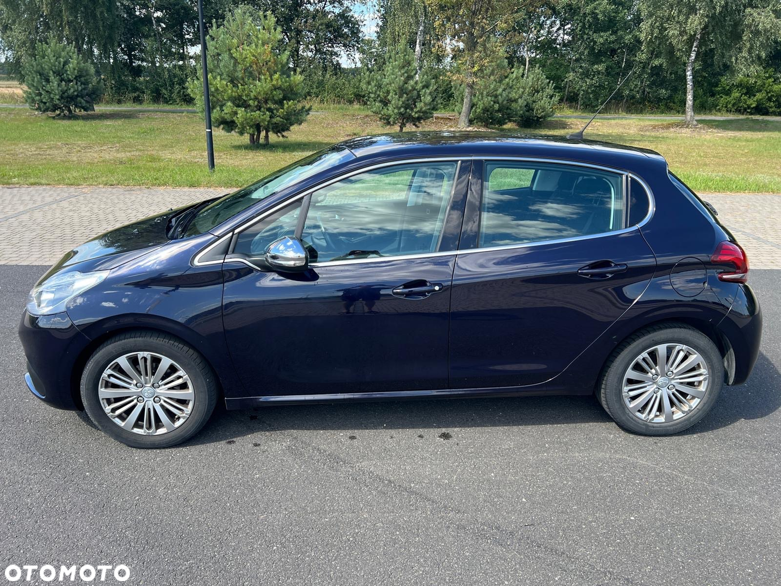 Peugeot 208 1.2 PureTech Allure S&S - 3